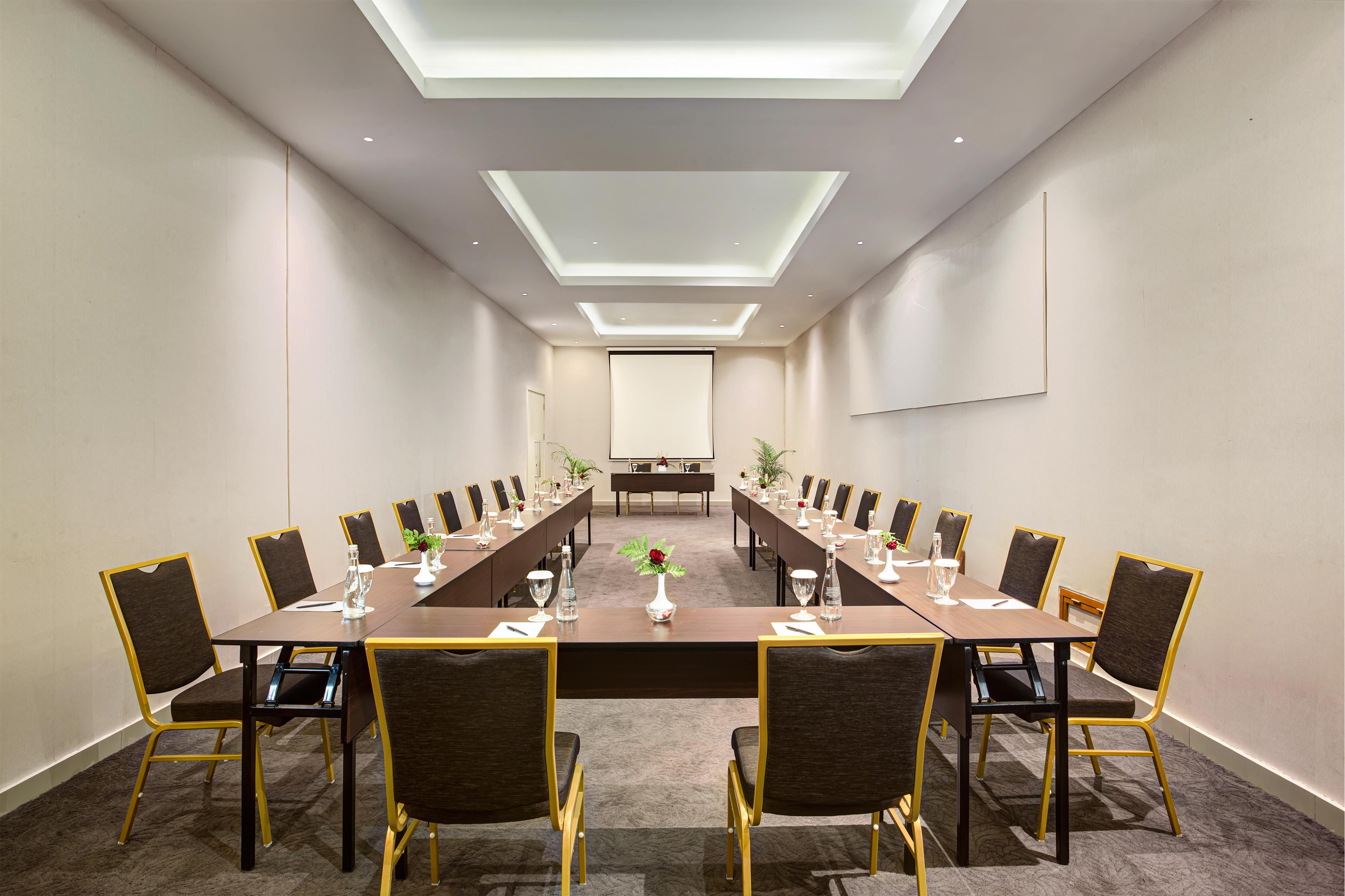 Swiss-Belresidences Kalibata Jakarta Exteriör bild